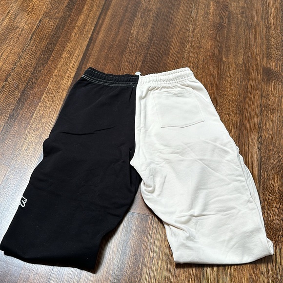 CHNGE sweatpants!! - Picture 2 of 2